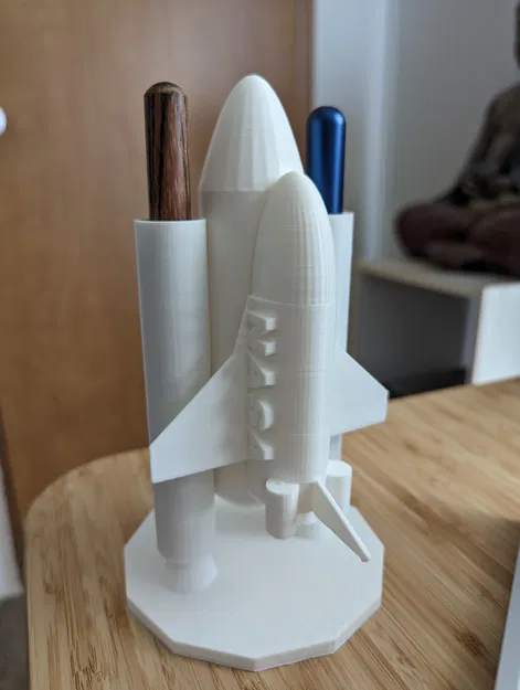 Giá đỡ bút hình tàu vũ trụ cho văn phòng - Image 3