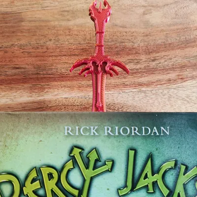 Đánh dấu sách hình kiếm huyền thoại thời trung cổ