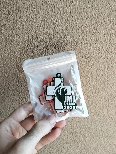 Móc khóa kỷ niệm Ngày Giới trẻ Thế giới 2023 tại Lisboa - Image 1