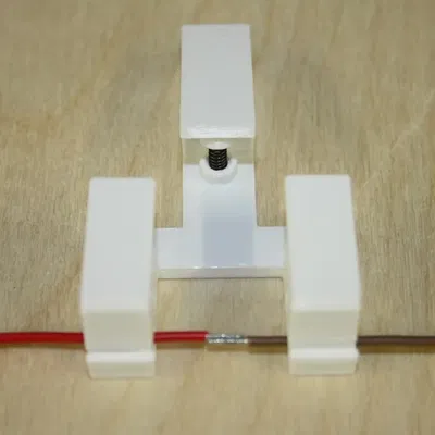 Công cụ hàn cáp với kẹp giữ và lò xo bút bi