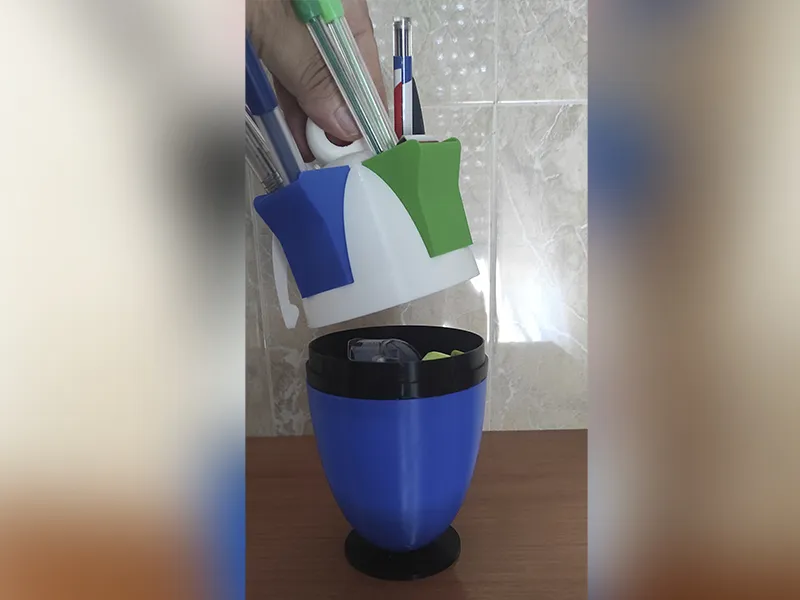 Giá đỡ đồ vật hình bút BIC khổng lồ - Image 2
