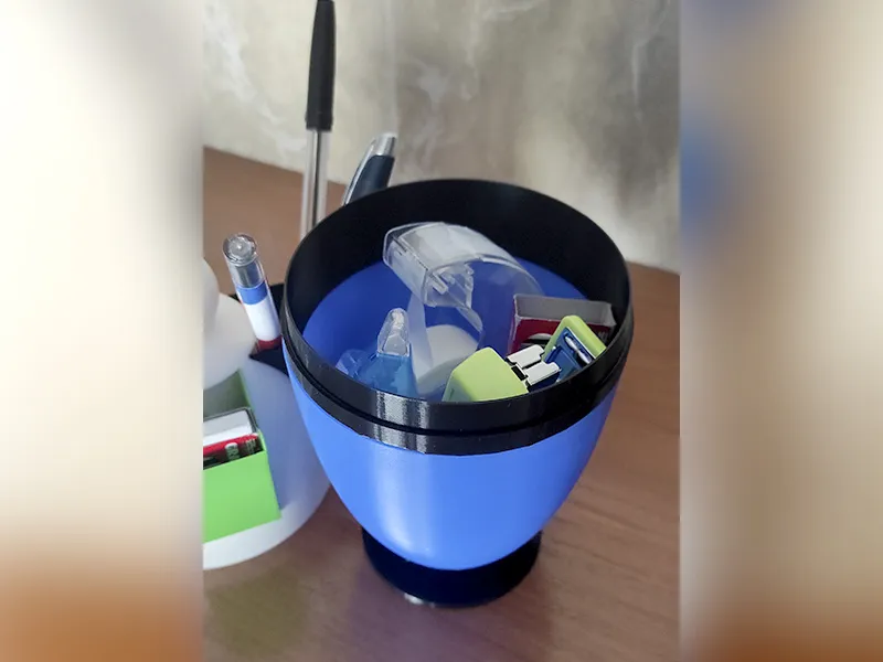 Giá đỡ đồ vật hình bút BIC khổng lồ - Image 3