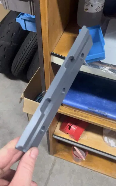 Hộp chứa ốc vít và đinh tán với giá treo tường - Image 3