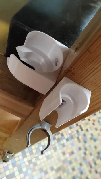 Giá đỡ chai Titebond gắn tường đơn giản - Image 1