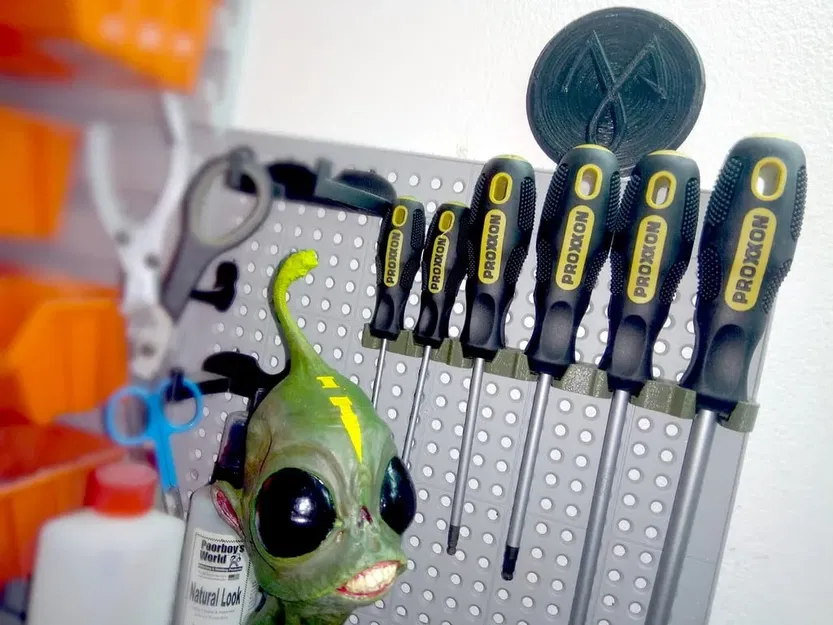 Giá đỡ treo tường cho bộ tuốc nơ vít hex Proxxon 22642 - Image 1