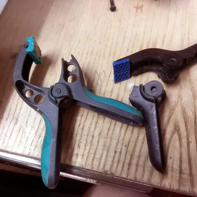 Kẹp lò xo chắc chắn cho công việc làm gỗ