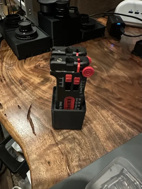 Giá đỡ Knipex precision strippers cho không gian 1x1 - Image 1