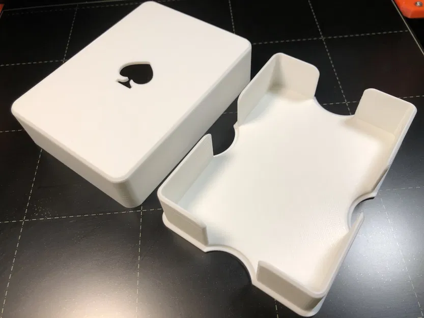 Hộp đựng bài chơi kiểu đơn giản và tiện dụng - Image 2