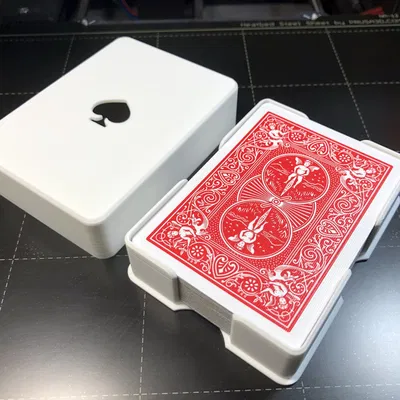 Hộp đựng bài chơi kiểu đơn giản và tiện dụng