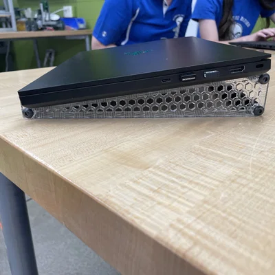 Giá đỡ laptop acrylic cho bạn bè đa màn hình