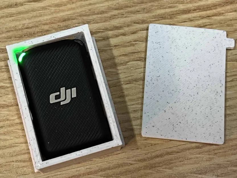 Hộp đựng mic không dây DJI cho ghi âm sự kiện - Image 5