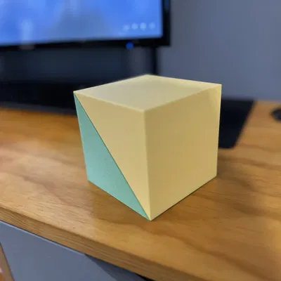 Khối tổ chức văn phòng cho giấy nhớ và bút