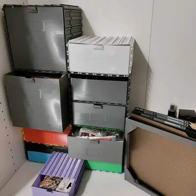 Chậu hoa liên kết với ngăn kéo lớn hơn