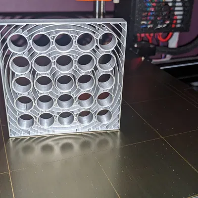 Giá đỡ bút Uni Pin cho bàn làm việc văn phòng