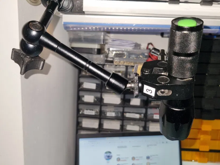 Điểm gắn thêm cho tay cầm ma thuật trên gỗ - Image 1