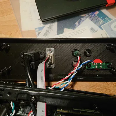 Nắp trước Chieftec IX-01B với cổng USB và cổng nối tiếp