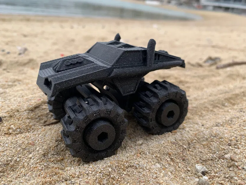 Xe tải quái vật DedoYaga với kích thước tùy chỉnh - Image 1