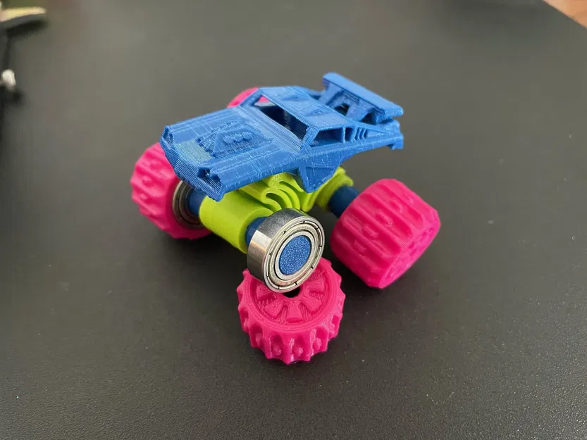 Xe tải quái vật nhỏ in PETG với lốp Fiberlogy 40D - Image 1