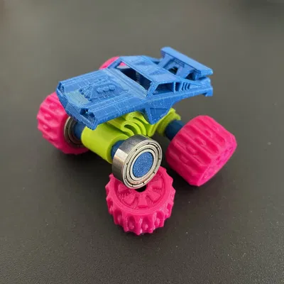 Xe tải quái vật nhỏ in PETG với lốp Fiberlogy 40D