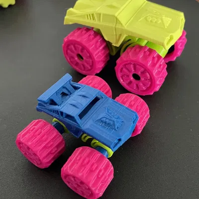 Xe tải quái vật nhỏ in PETG với lốp Fiberlogy 40D