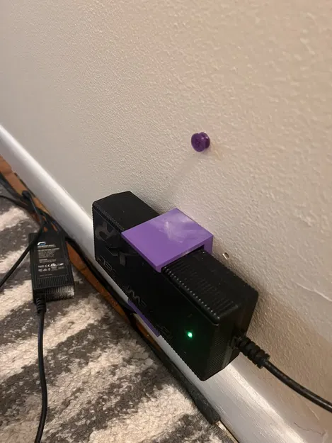 Giá đỡ sạc Onewheel XR gắn tường ngang - Image 2