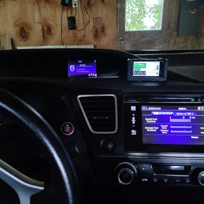 Giá đỡ điện thoại Jelly 2 gắn trên bảng điều khiển ô tô