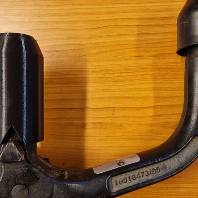 Nắp che móc kéo Oris cho cốp xe gọn gàng