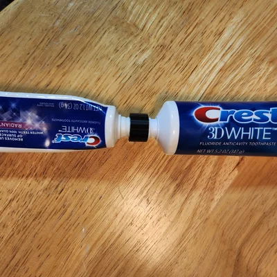 Khớp nối ống kem đánh răng cho kem Crest