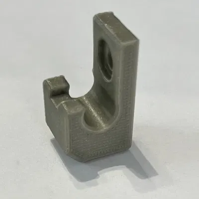 Kẹp tường giá để quần áo Closet Shelving