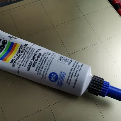 Bơm mỡ cho vòng bi LMU8 (đã chỉnh sửa ren)