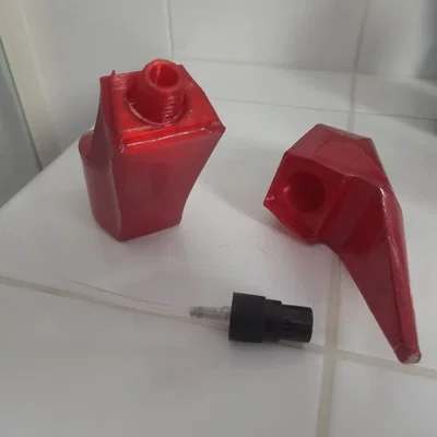 Bình nước hình giày độc đáo cho nước hoa và chất lỏng khác