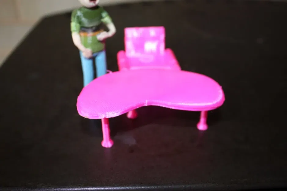 Bàn hình thận cho ngôi nhà búp bê theo tỷ lệ 1:22,5 - Image 2