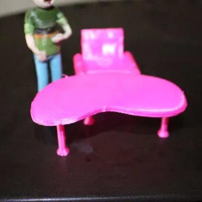 Bàn hình thận cho ngôi nhà búp bê theo tỷ lệ 1:22,5