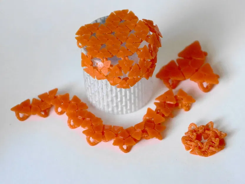 Giáp xích linh hoạt với mô-đun hình lục giác và tam giác - Image 1