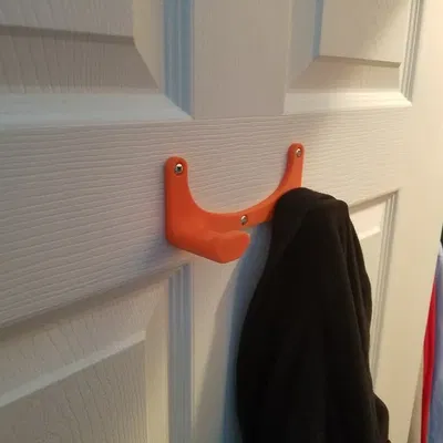 Móc treo áo đơn giản cho phòng tắm và tủ quần áo