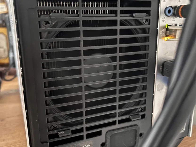 Giá đỡ quạt 92mm cho Dan Case C4-SFX V1.0 - Image 1