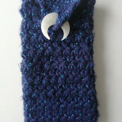 Nút áo hình mặt trăng với ba kích thước khác nhau