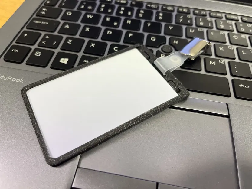 Giá đỡ thẻ ID kích thước CR80 86mm x 54mm - Image 1