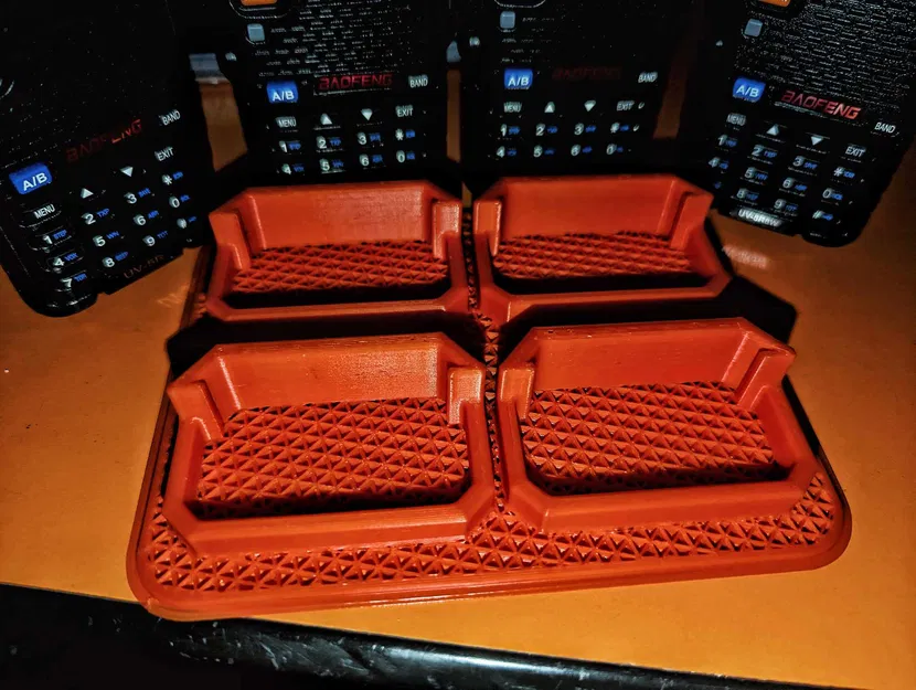 Giá đỡ lưu trữ cho 4 bộ đàm Baofeng - Image 3
