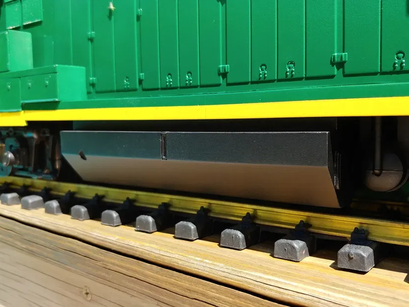 Bình nhiên liệu thay thế cho đầu máy Aristo-Craft GE U25B - Image 1