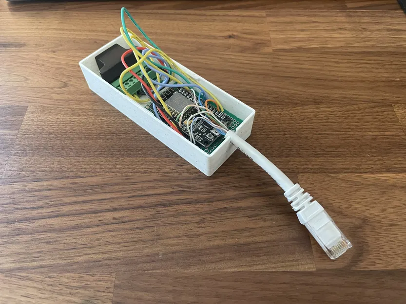 Hộp đựng RJ45 và bảng mạch 15x20 chân - Image 1