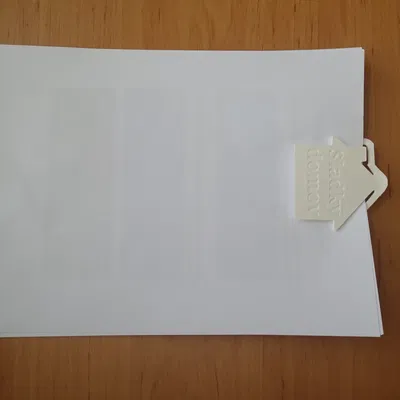 Kẹp giấy tiện lợi cho văn phòng và gia đình