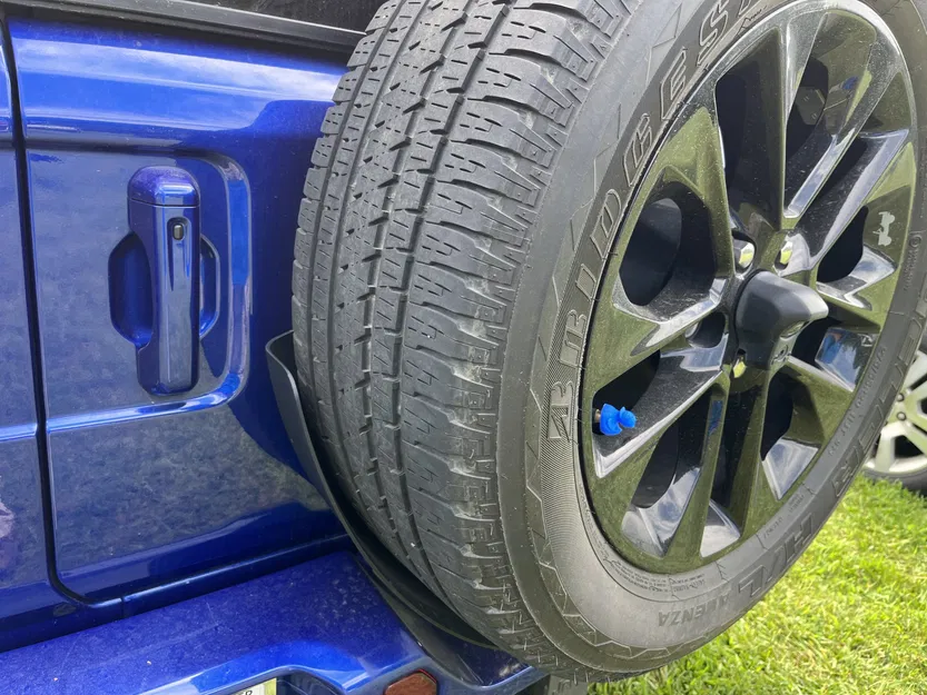 Vòi xả cho Jeep với thiết kế lỗ nghiêng - Image 2