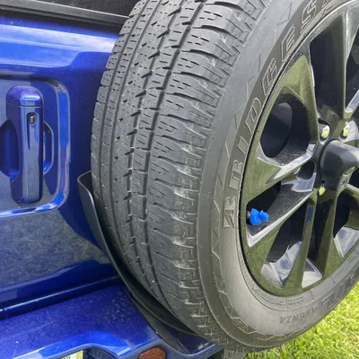 Vòi xả cho Jeep với thiết kế lỗ nghiêng