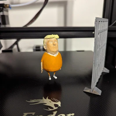 Nhân vật Trump bị bắt trong phong cách hài hước