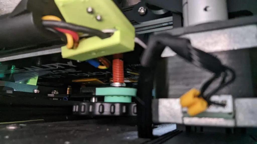 Cáp chống kéo và chắn cho bàn nhiệt Ender 3 S1 90° - Image 1