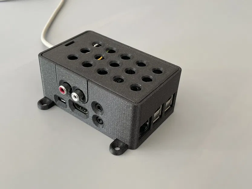 Vỏ máy IQaudio DAC Pro cho Raspberry Pi 3 - Image 2