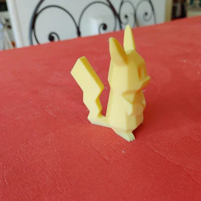 Pikachu Low Poly nhỏ hơn và mạnh mẽ hơn phiên bản remastered