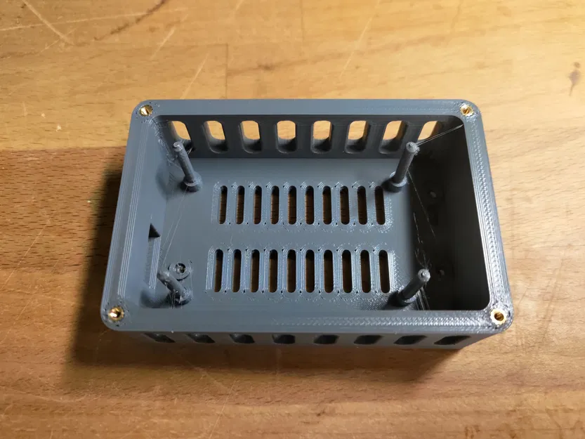 Vỏ hộp Relai ZigBee 1ch với M2 Inserts - Image 2