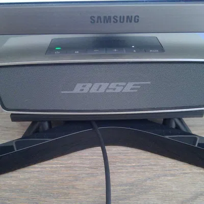 Giá đỡ loa Bose Mini Soundlink chức năng